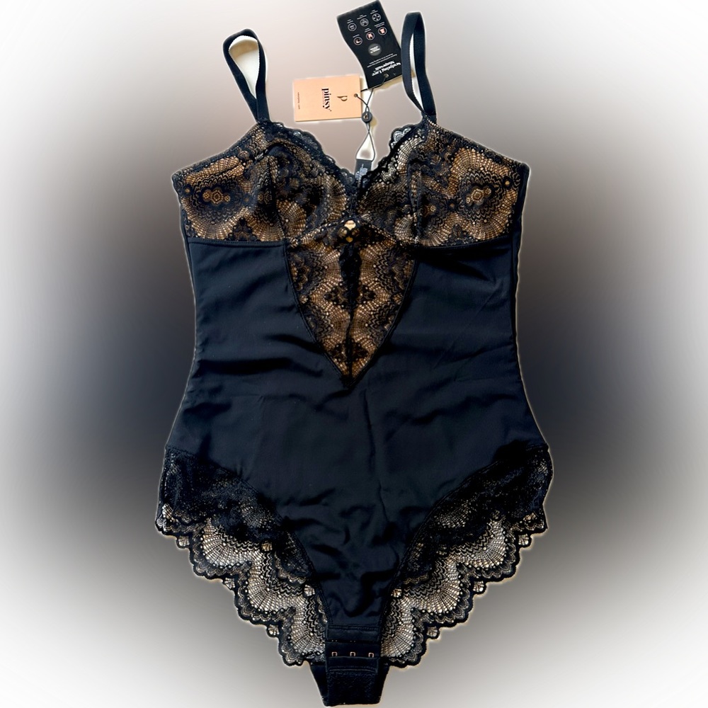Pinsy Sculpting Lace Shapewear